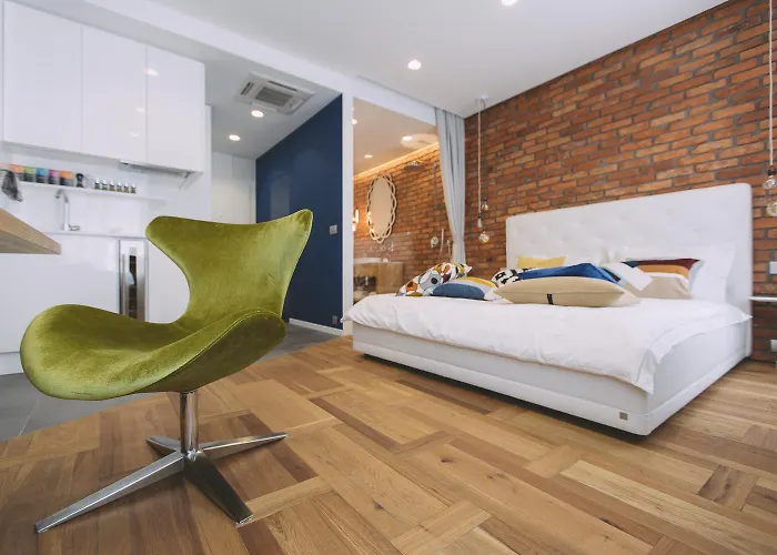 Dragon's Den Apartman