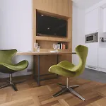 Apartma Dragon's Den